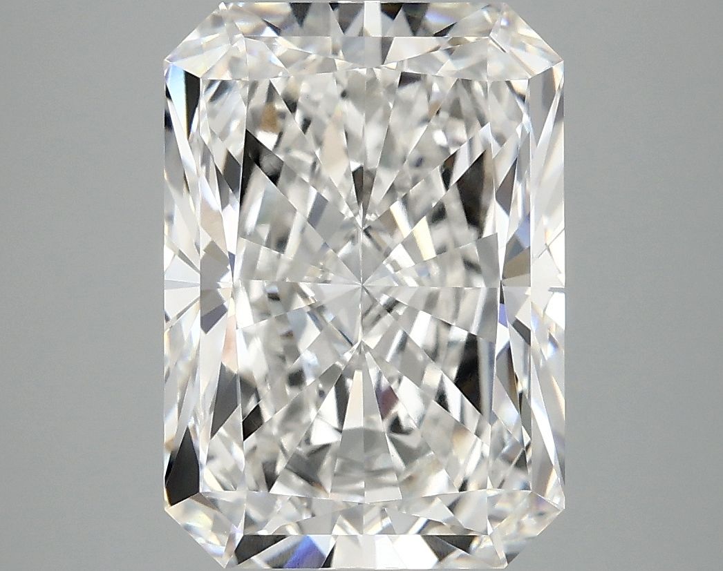 4.95 ct. radiant Lab Grown Diamond front image