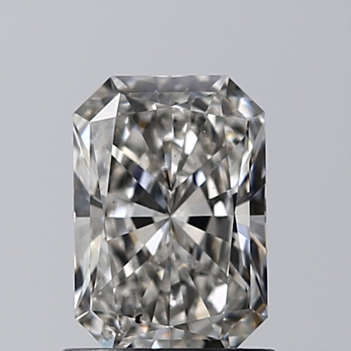 0.91 ct. radiant Lab Grown Diamond front image