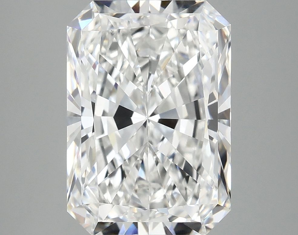 4.19 ct. radiant Lab Grown Diamond front image