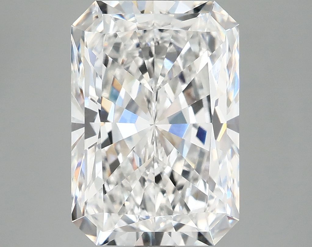 4.88 ct. radiant Lab Grown Diamond front image