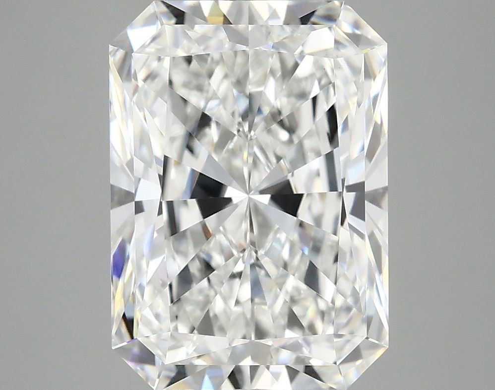 4.17 ct. radiant Lab Grown Diamond front image