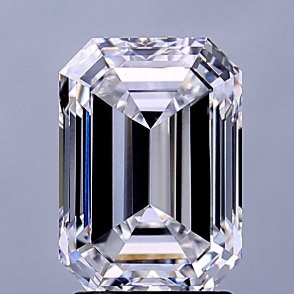 2.50 ct. emerald Lab Grown Diamond front image