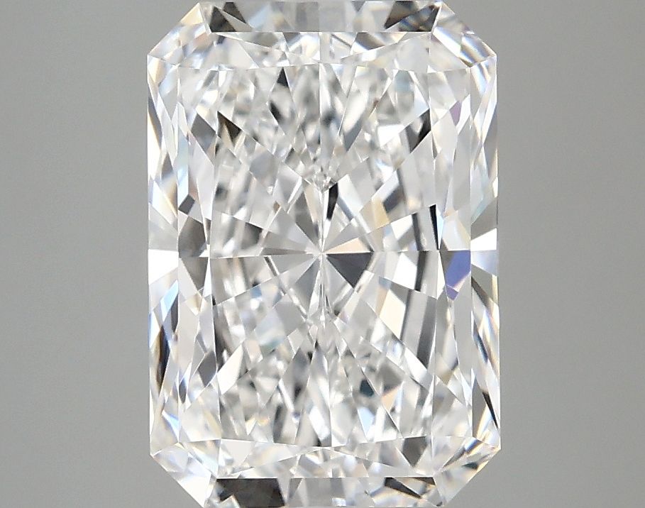 3.04 ct. radiant Lab Grown Diamond front image