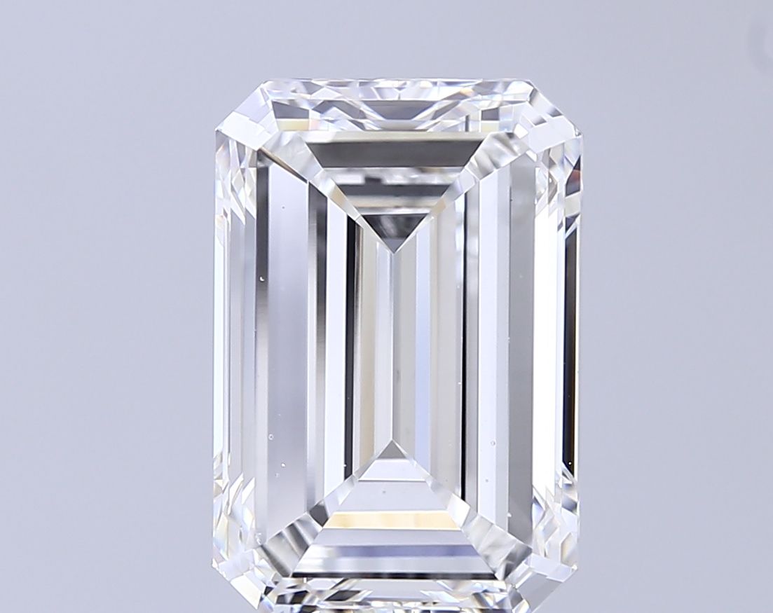 8.00 ct. emerald Lab Grown Diamond front image