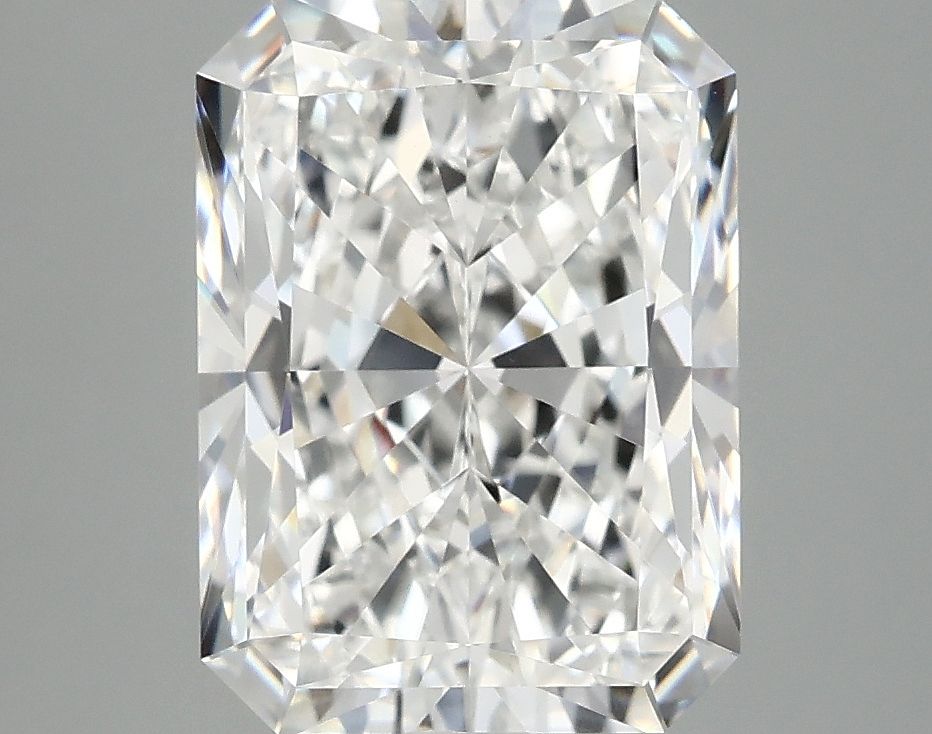 4.17 ct. radiant Lab Grown Diamond front image
