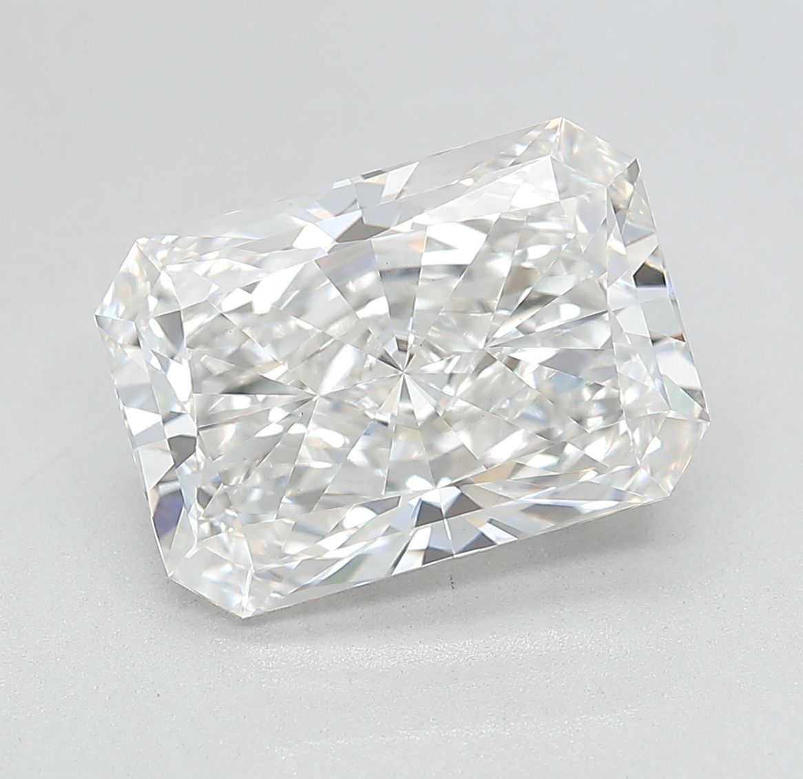 4.75 ct. radiant Lab Grown Diamond front image