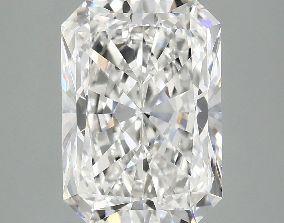 3.09 ct. radiant Lab Grown Diamond front image