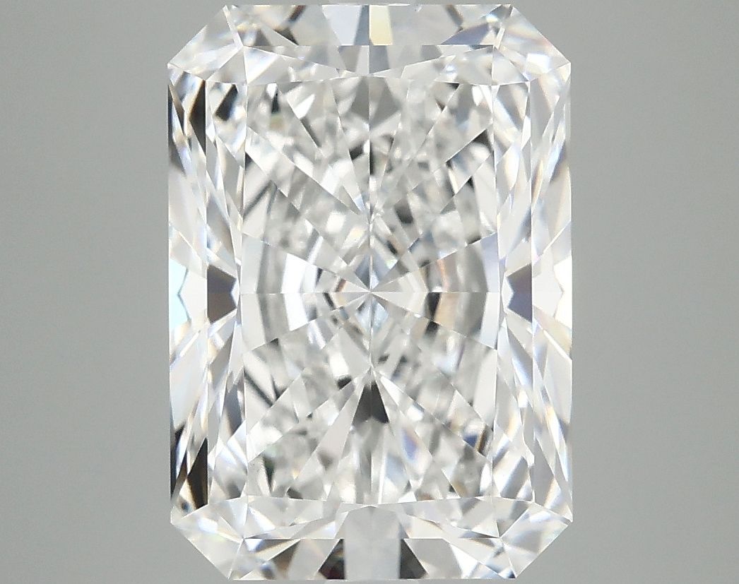 5.04 ct. radiant Lab Grown Diamond front image