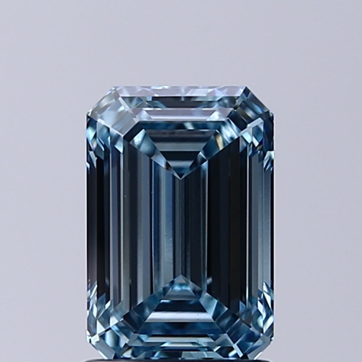 1.50 ct. emerald Lab Grown Diamond front image