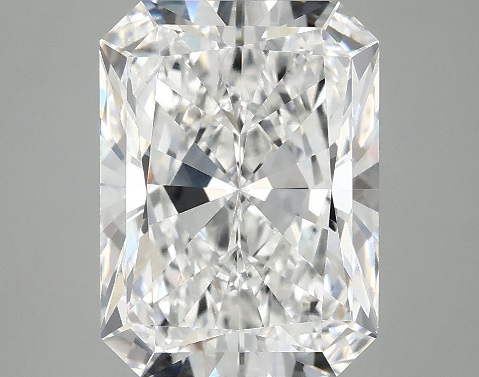 4.17 ct. radiant Lab Grown Diamond front image