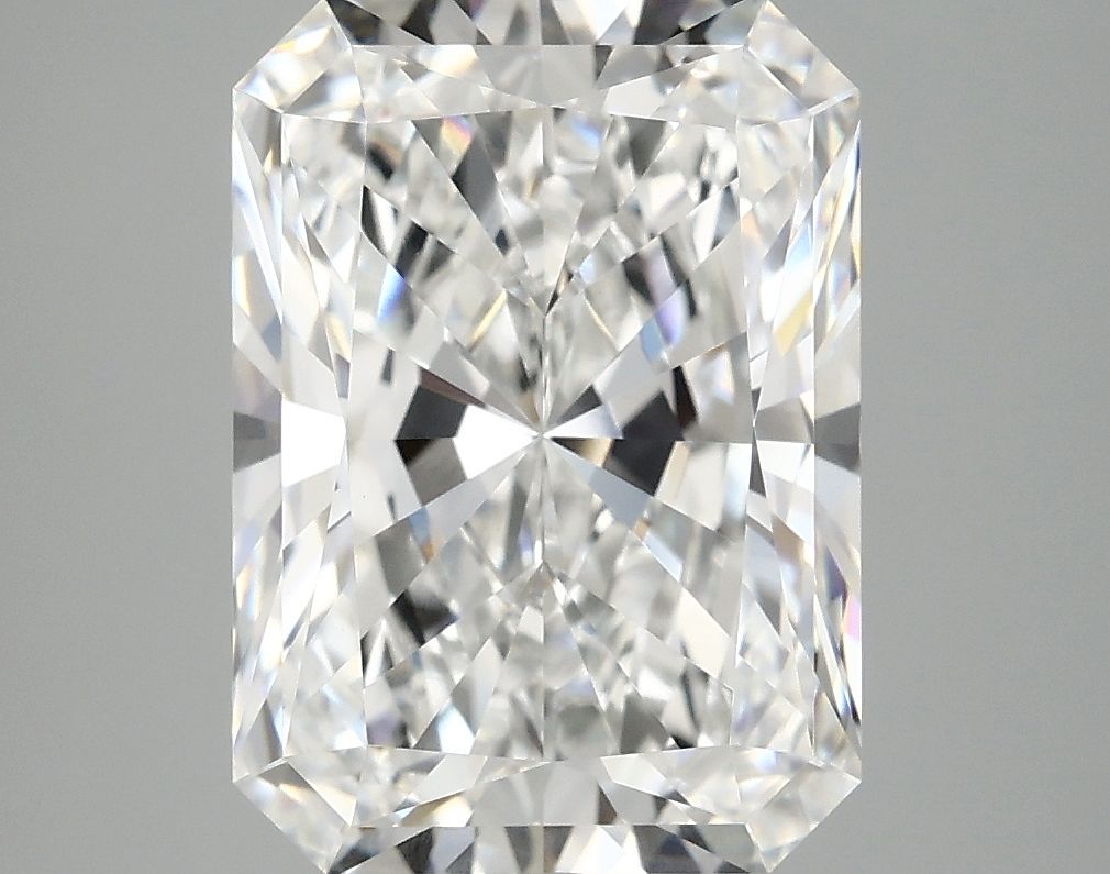 4.98 ct. radiant Lab Grown Diamond front image