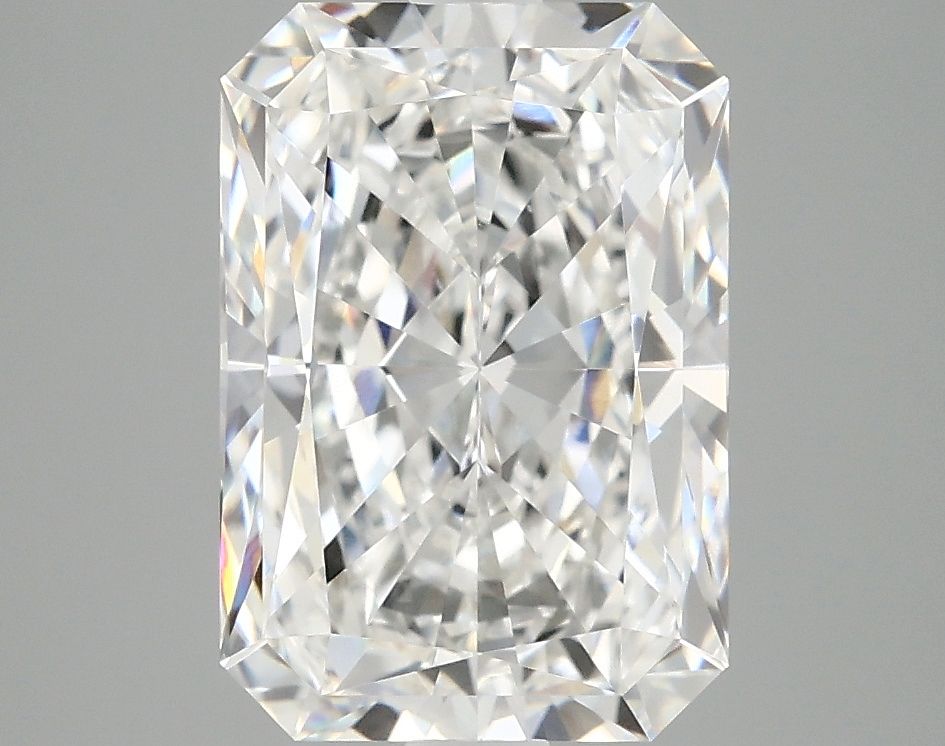 3.86 ct. radiant Lab Grown Diamond front image