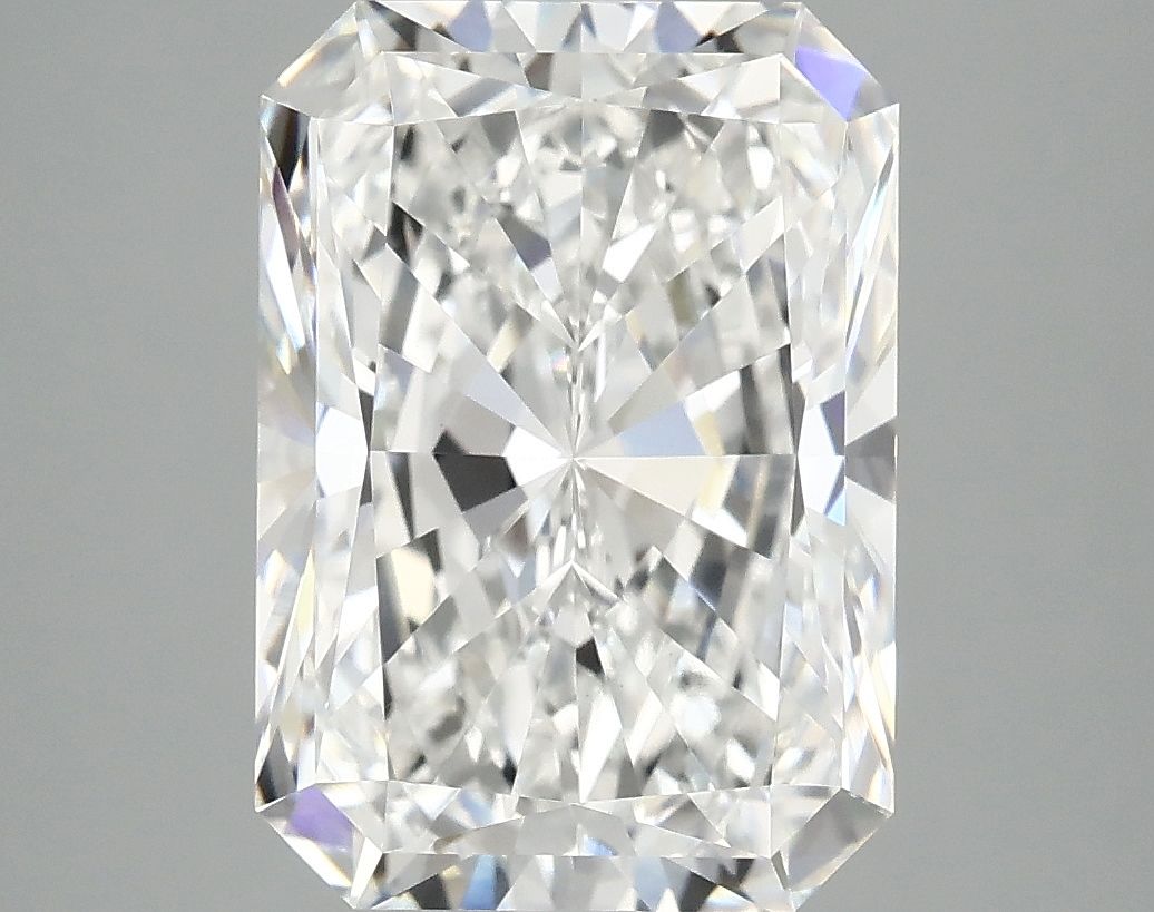 4.99 ct. radiant Lab Grown Diamond front image