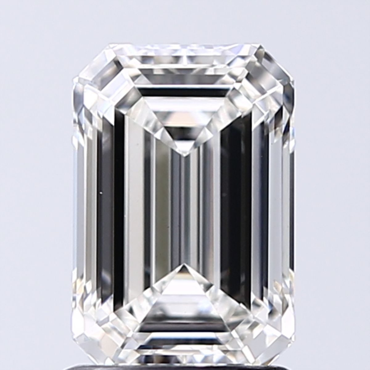 1.55 ct. emerald Lab Grown Diamond front image
