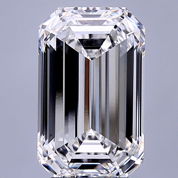 4.57 ct. emerald Lab Grown Diamond front image