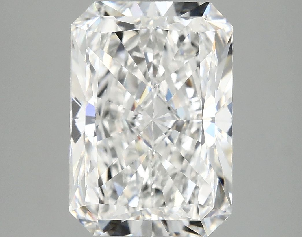 4.99 ct. radiant Lab Grown Diamond front image