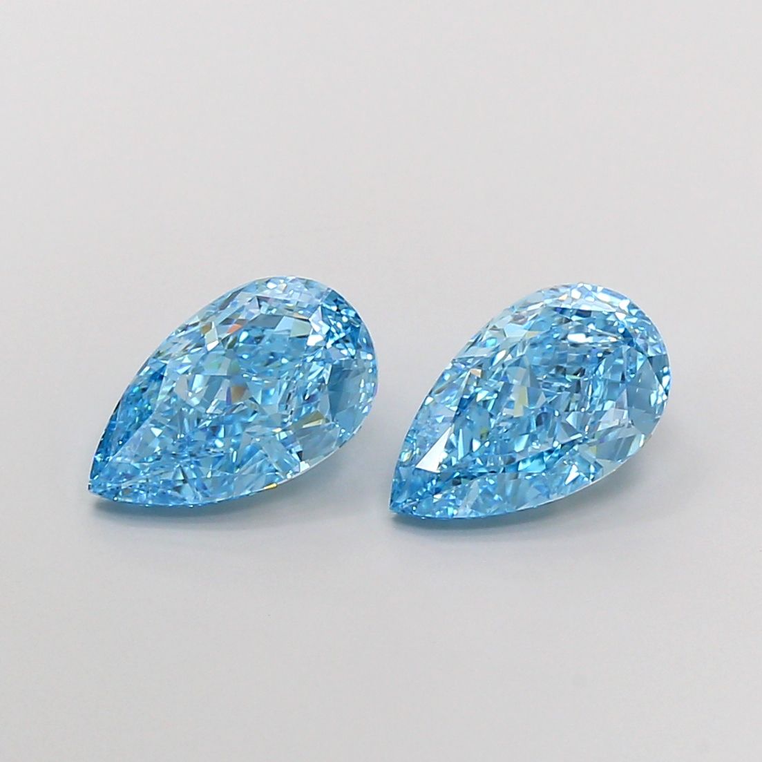 2.05 ct. pear Lab Grown Diamond front image