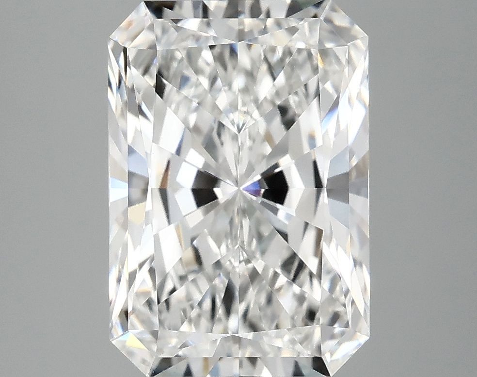 4.19 ct. radiant Lab Grown Diamond front image