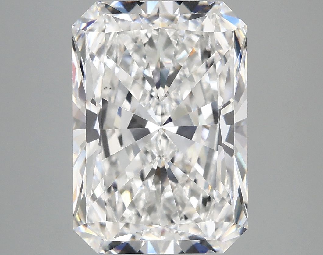 4.90 ct. radiant Lab Grown Diamond front image
