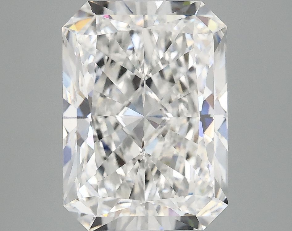 3.94 ct. radiant Lab Grown Diamond front image
