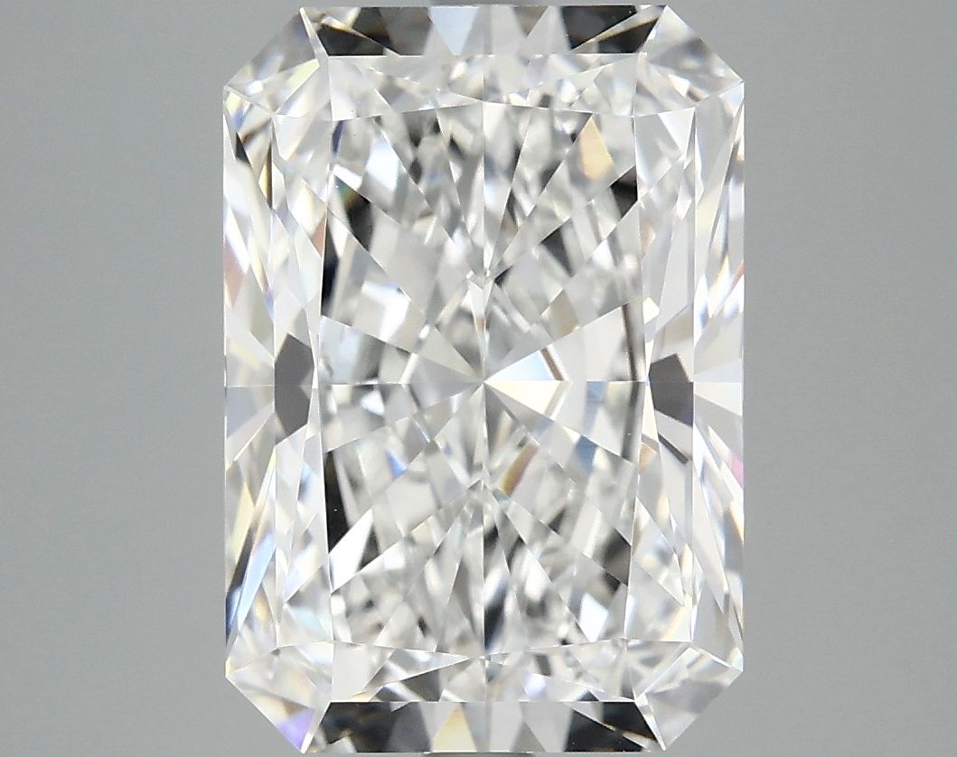 4.97 ct. radiant Lab Grown Diamond front image