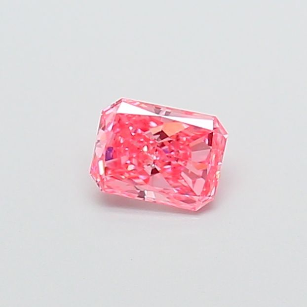 0.47 ct Radiant diamond