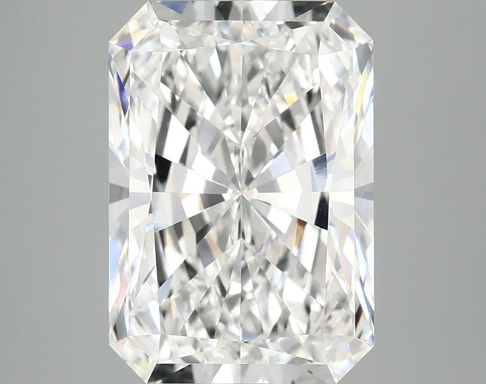 4.15 ct. radiant Lab Grown Diamond front image