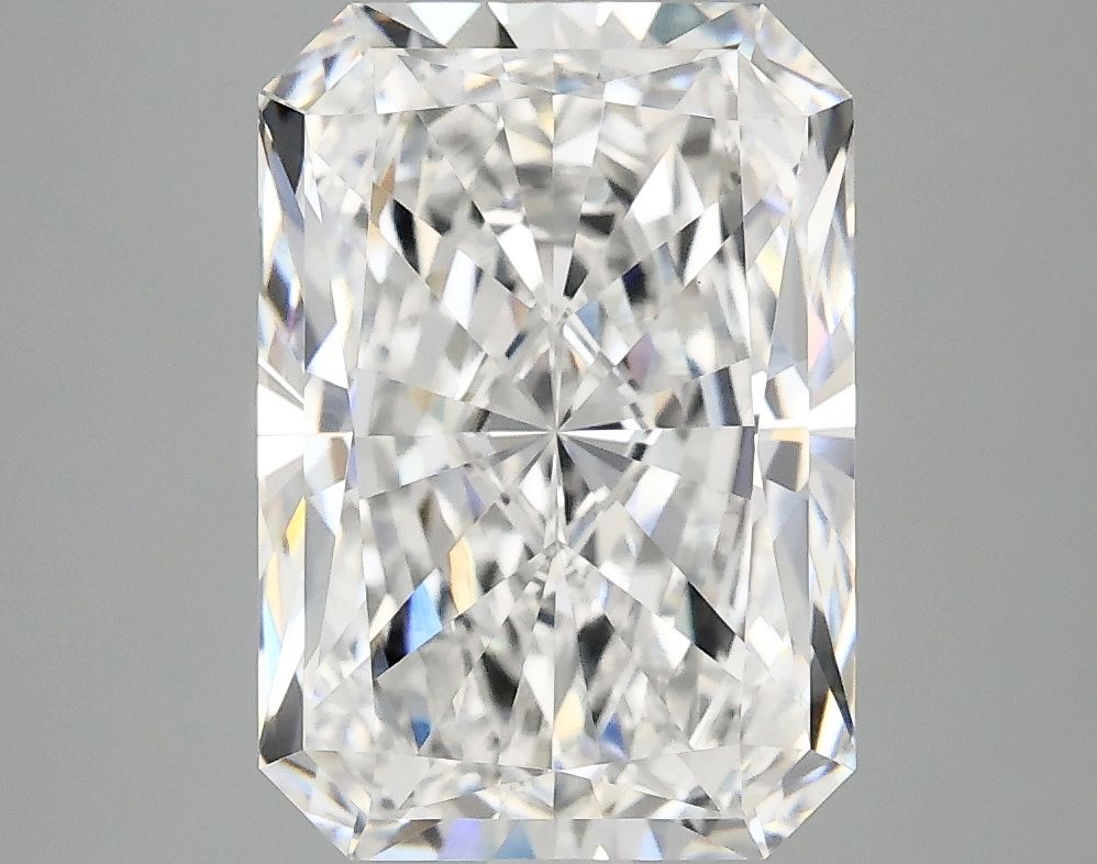 3.88 ct. radiant Lab Grown Diamond front image