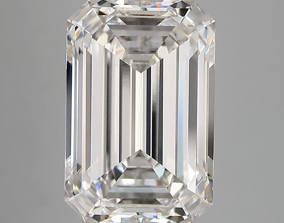 4.85 ct. emerald Lab Grown Diamond front image