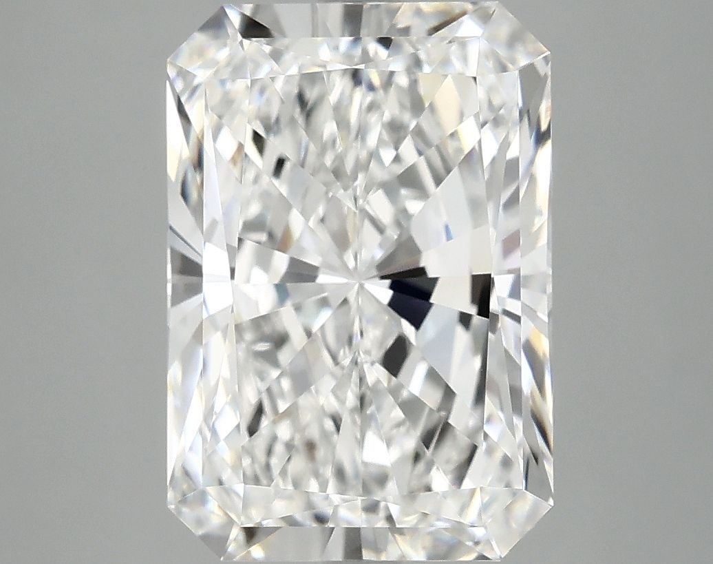 4.84 ct. radiant Lab Grown Diamond front image