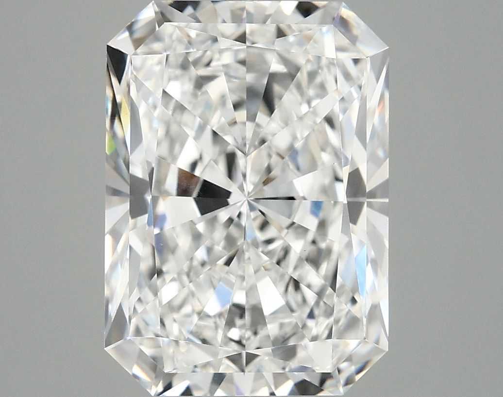 5.05 ct. radiant Lab Grown Diamond front image