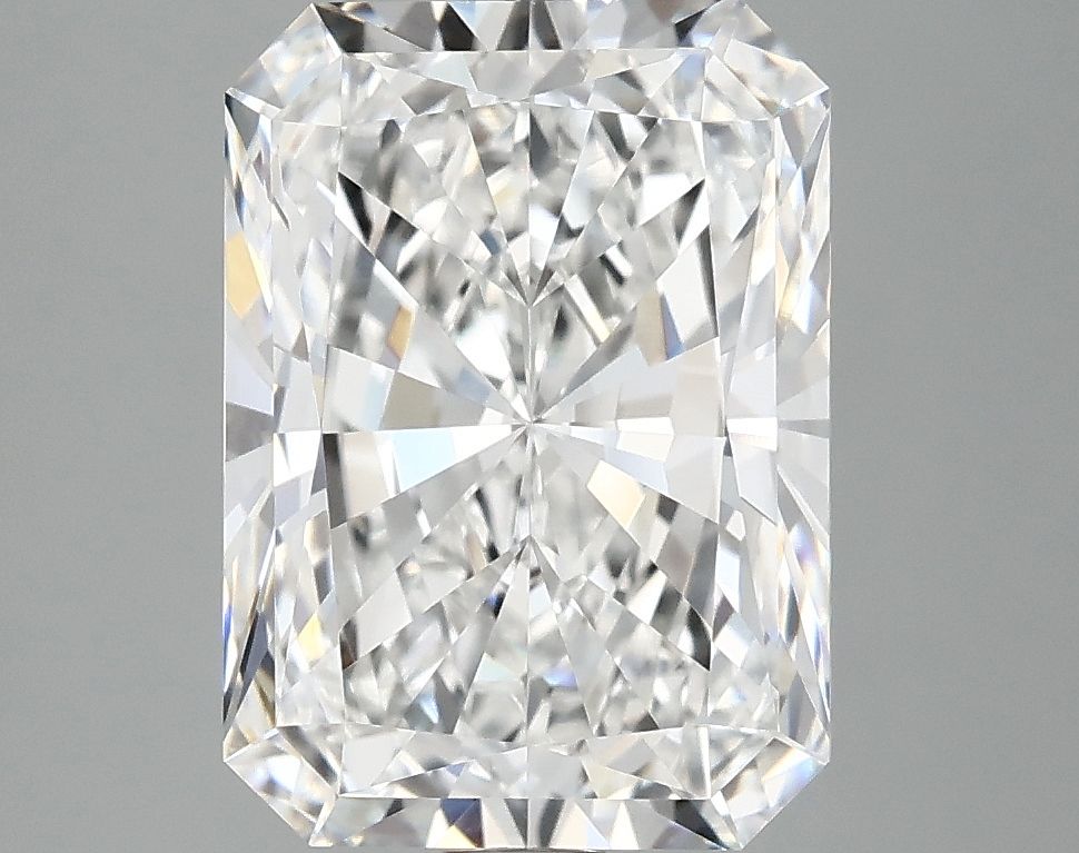 4.18 ct. radiant Lab Grown Diamond front image