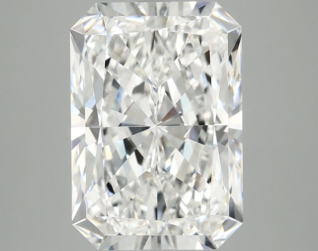 4.76 ct. radiant Lab Grown Diamond front image