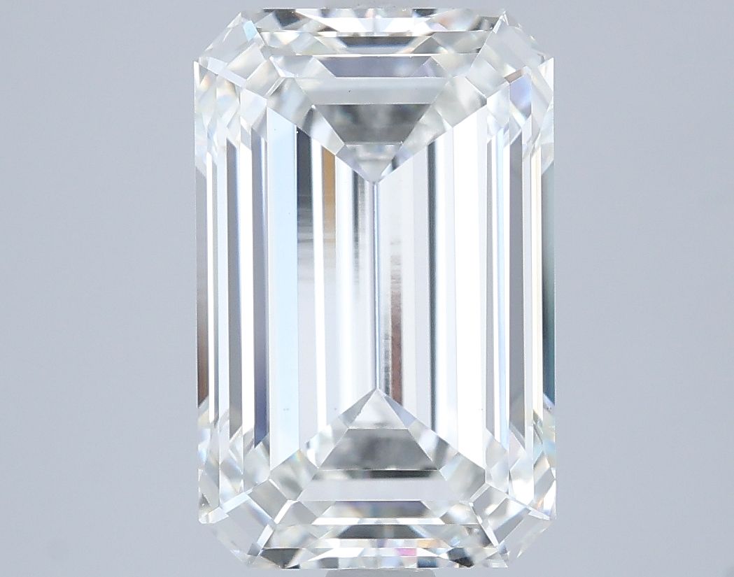 4.05 ct. emerald Lab Grown Diamond front image