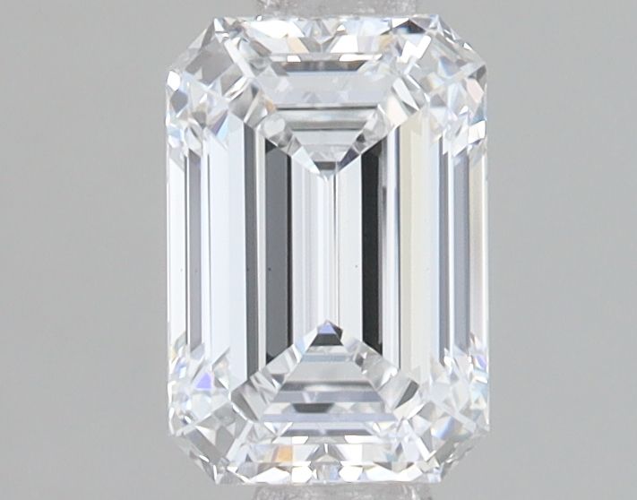 1.1 ct lab-grown Emerald Diamond