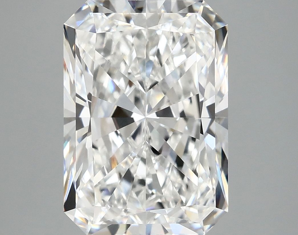 4.90 ct. radiant Lab Grown Diamond front image