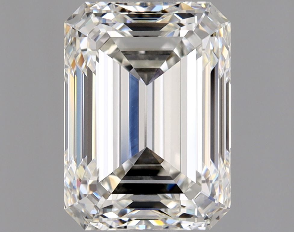 1.70 ct Emerald diamond