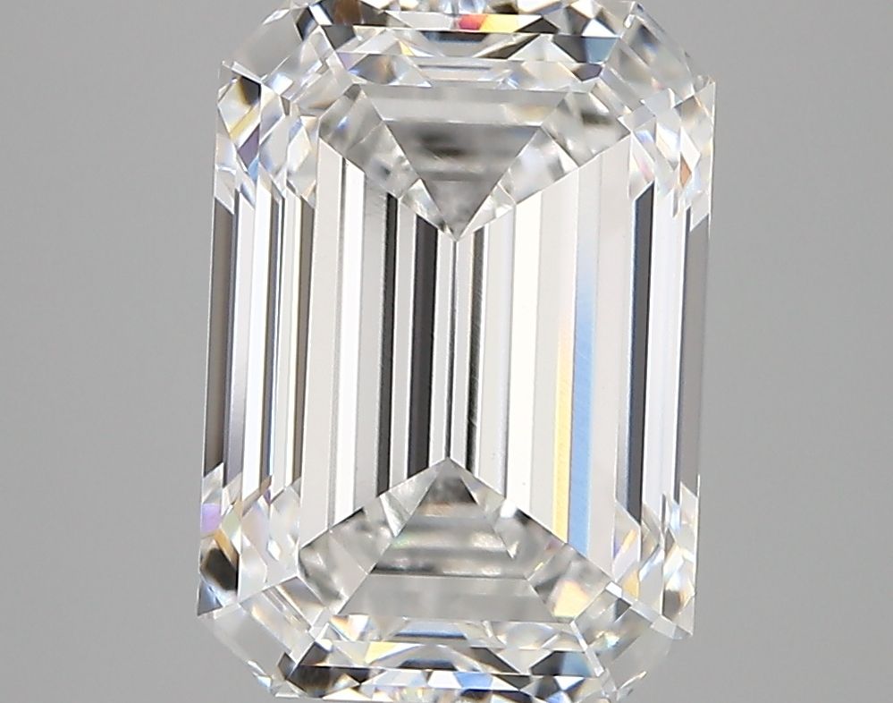 4.74 ct. emerald Lab Grown Diamond front image