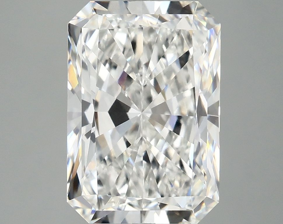 3.87 ct. radiant Lab Grown Diamond front image