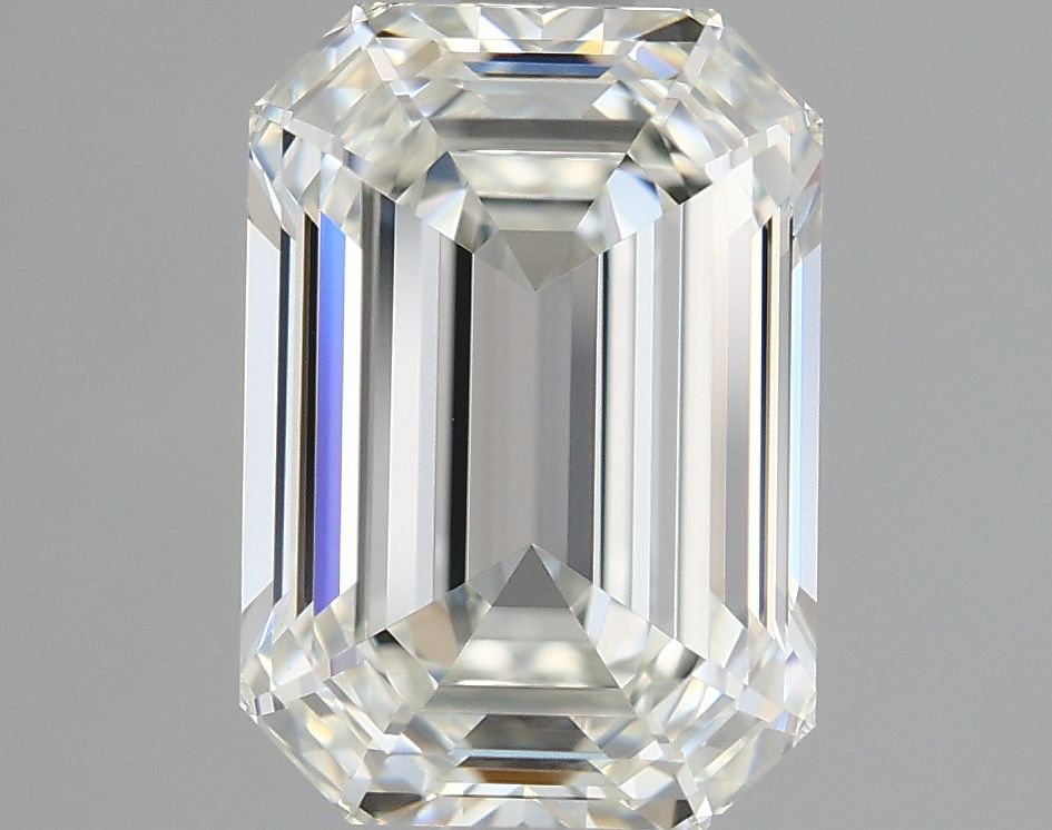 1.69 ct Emerald diamond