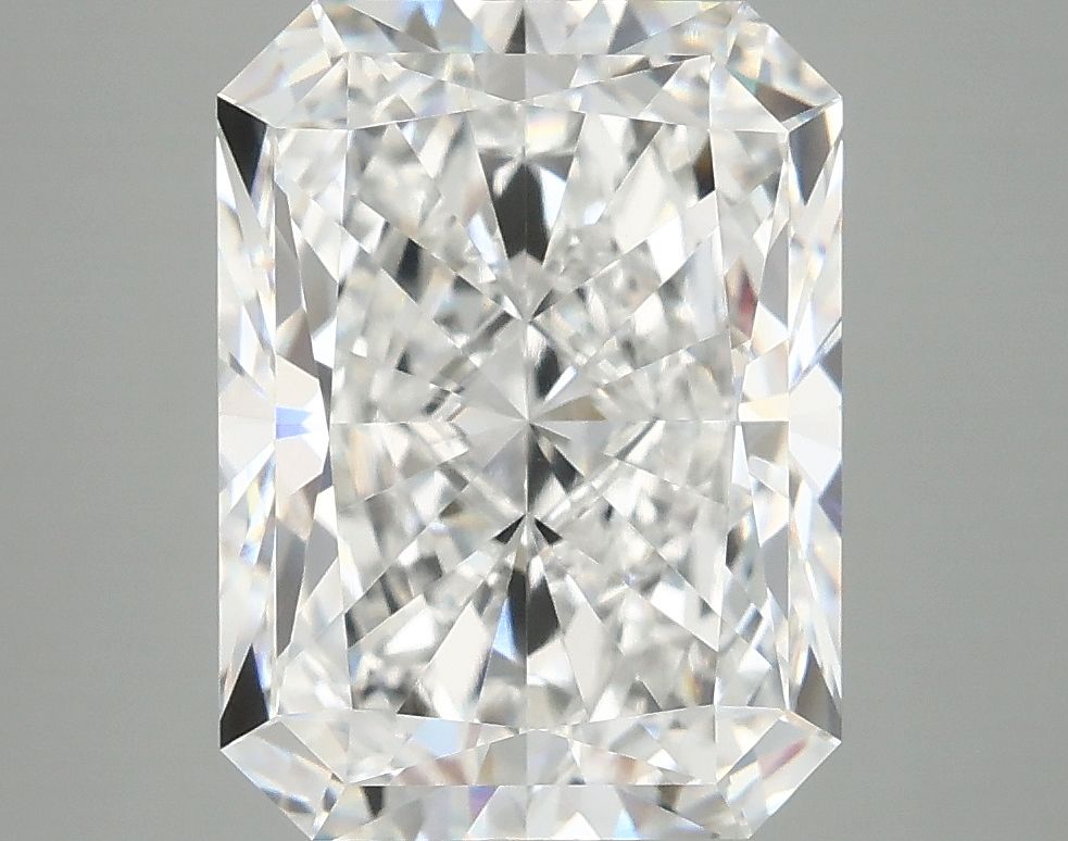 5.07 ct. radiant Lab Grown Diamond front image