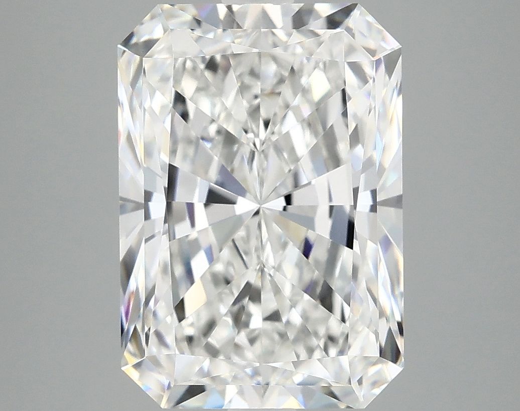 5.04 ct. radiant Lab Grown Diamond front image