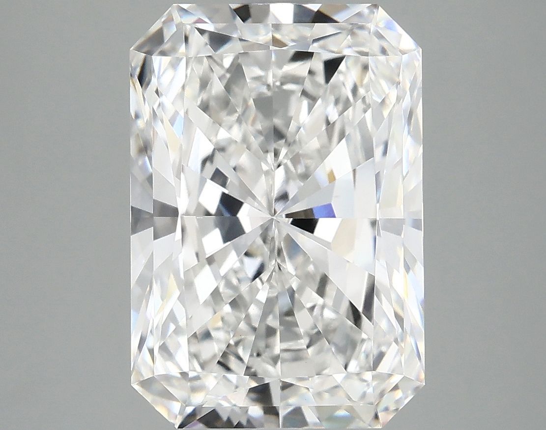 5.01 ct. radiant Lab Grown Diamond front image