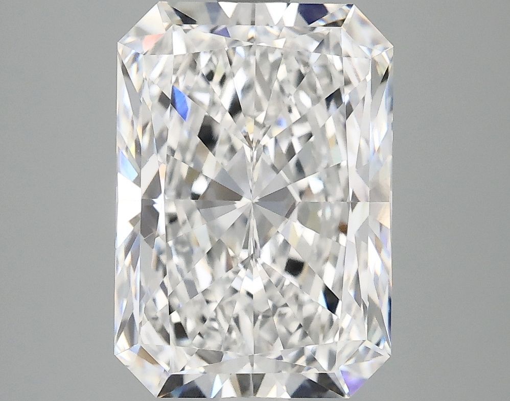 3.95 ct. radiant Lab Grown Diamond front image