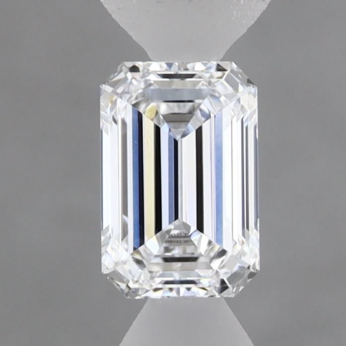 0.61 ct lab-grown Emerald Diamond