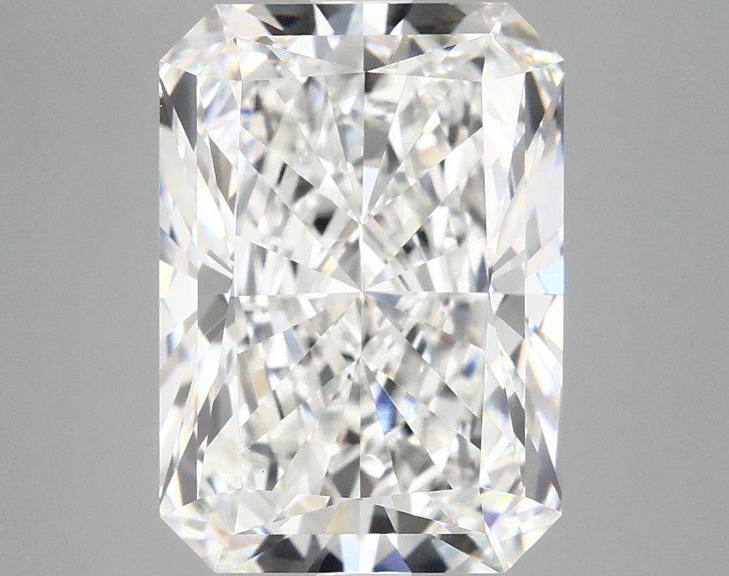 4.97 ct. radiant Lab Grown Diamond front image