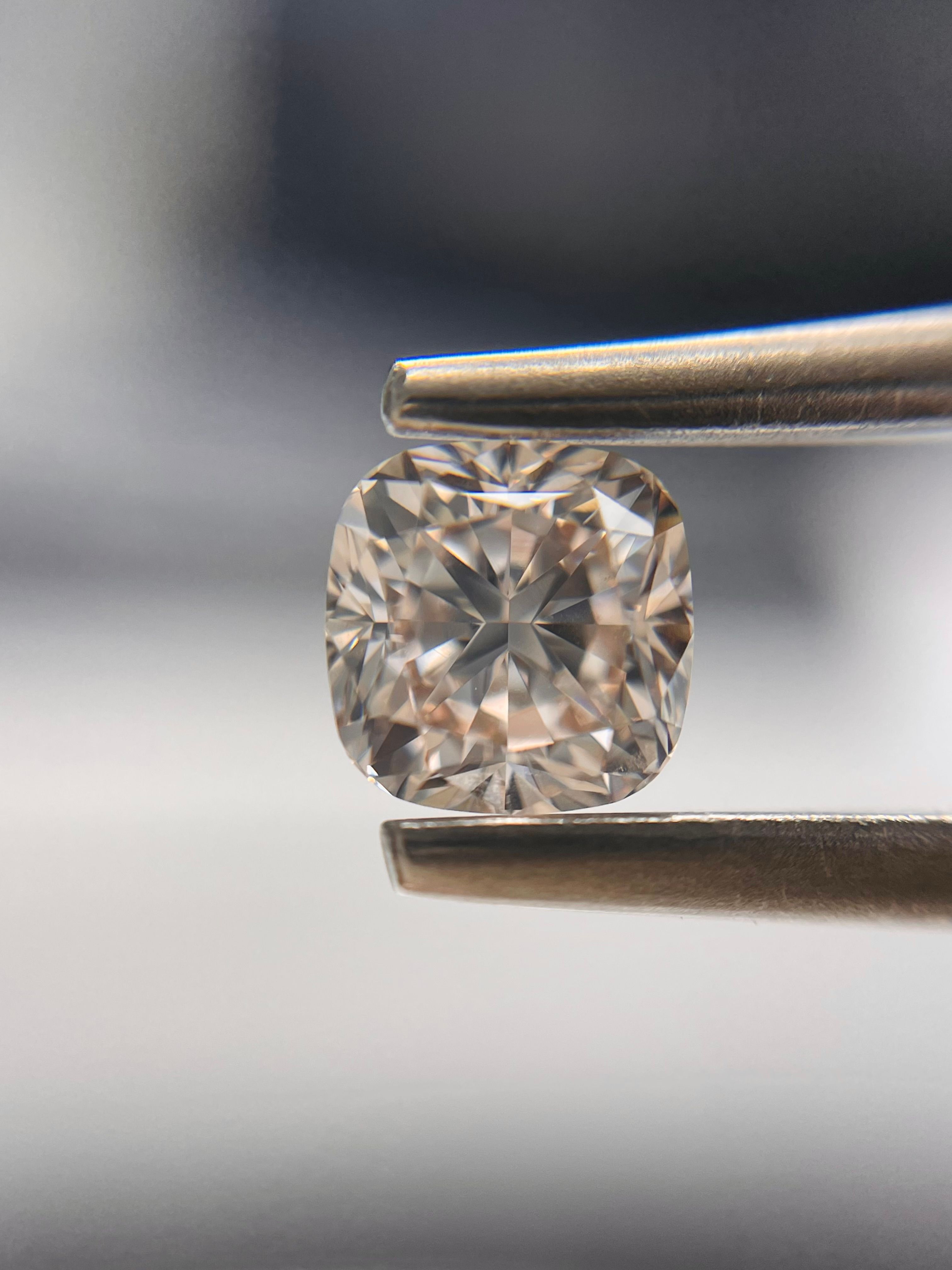 1.04 Carat Cushion modified Diamond Fancy Light Pinkish Brown VS1