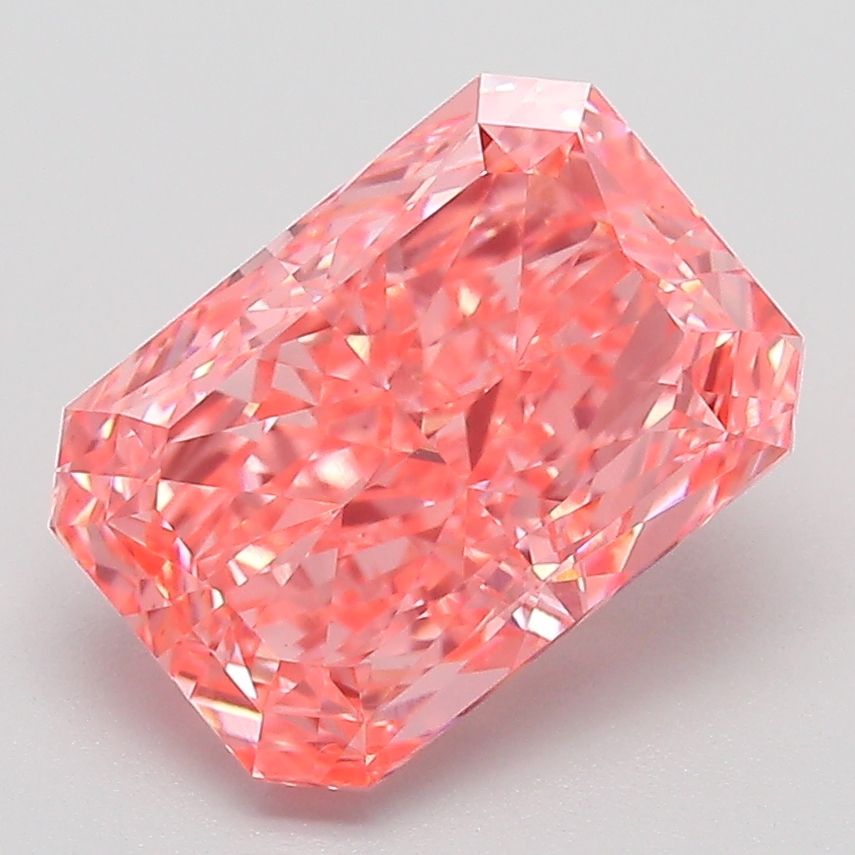 3.12 ct Radiant diamond
