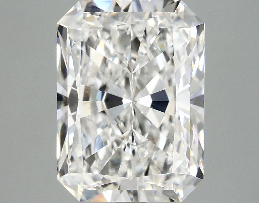 4.98 ct. radiant Lab Grown Diamond front image