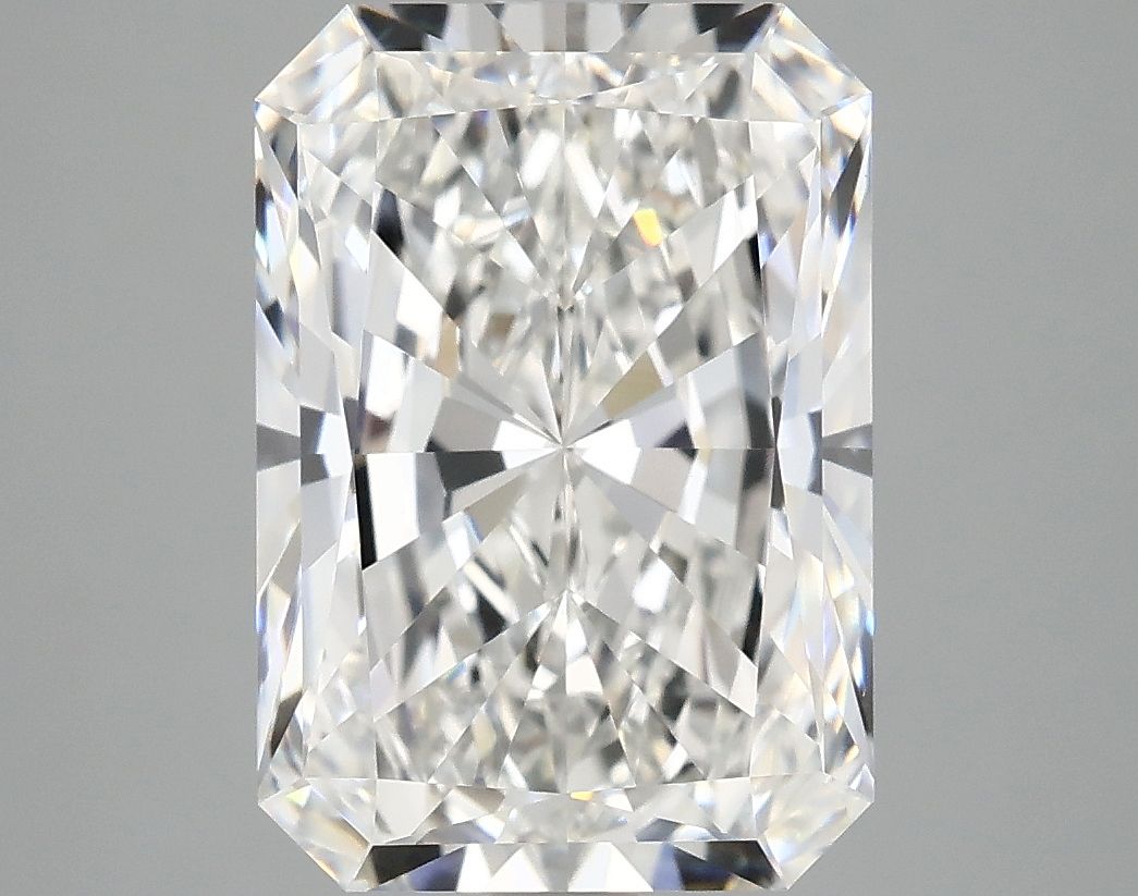 4.86 ct. radiant Lab Grown Diamond front image